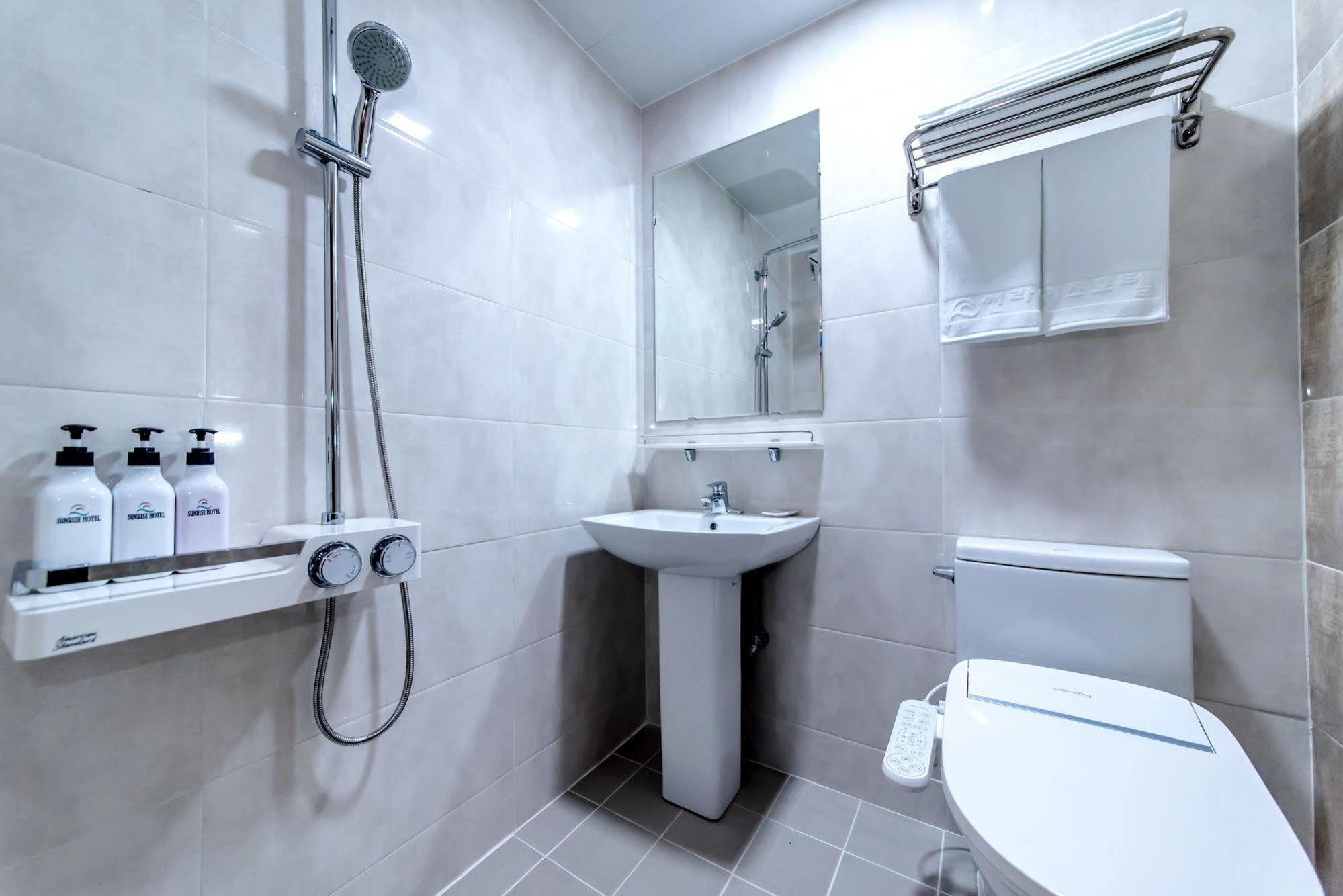 Sunrise Hotel Jungmun Branch Согвипхо Экстерьер фото